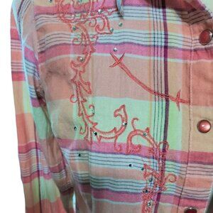 (540)Shyanne Western Plaid Pastel Snap Buttons Top Size Medium